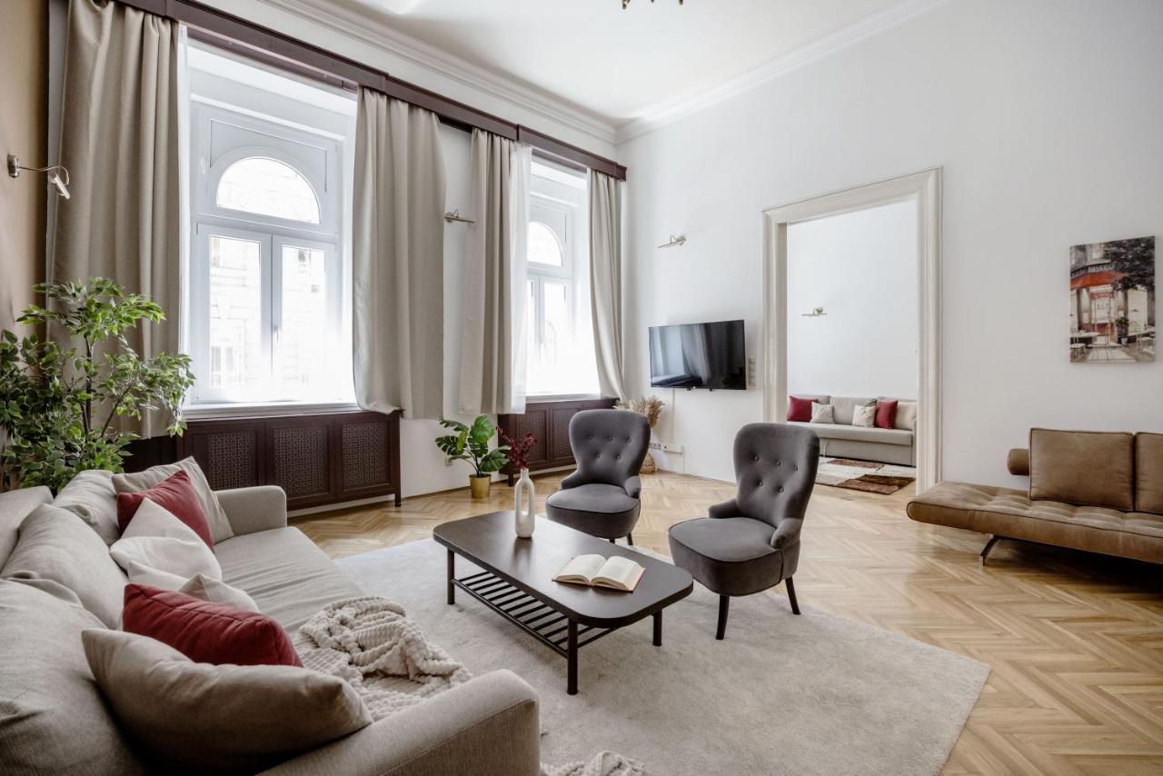 Luxe, Historic Home Near Downtown Landmarks 19Th Century Budapeste Exterior foto
