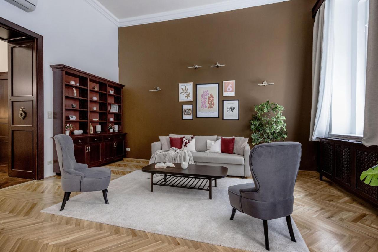 Luxe, Historic Home Near Downtown Landmarks 19Th Century Budapeste Exterior foto